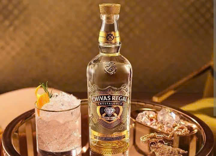 Gioi-thieu-Chivas-Krystalgold