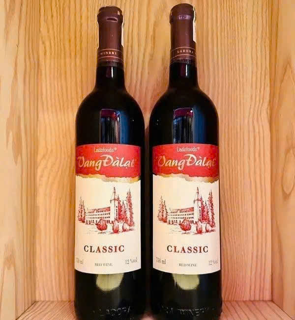 Gioi-thieu-Vang-Đa-lat-classic-Red-Wine-750ml
