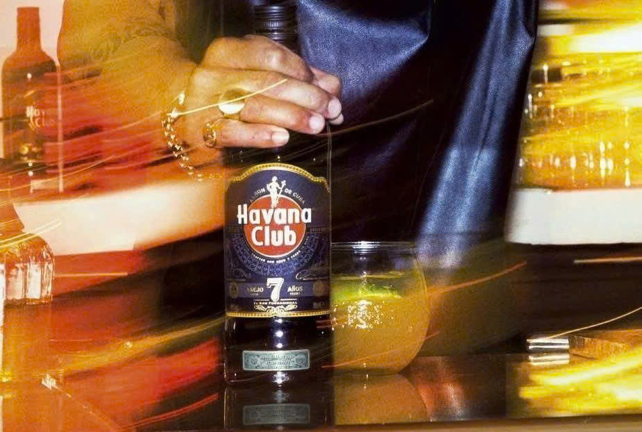 Havana-Club-7-duoc-dung-de-pha-che-Cocktail-7