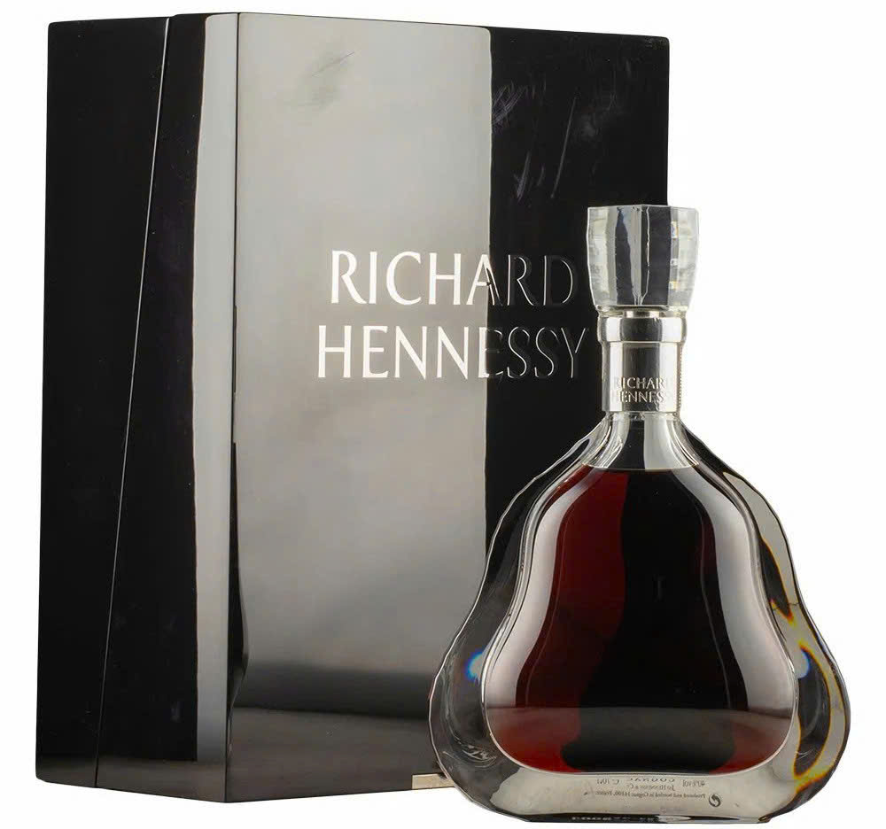 Hennessy richard-dai-dien
