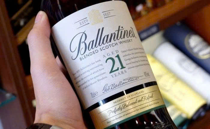 Nhan-chinh-Ballantines-21-YO