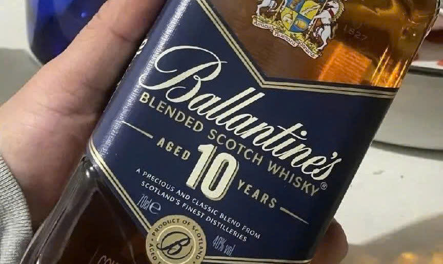 Nhan-hieu-Ballantines-10-nam-700-ml