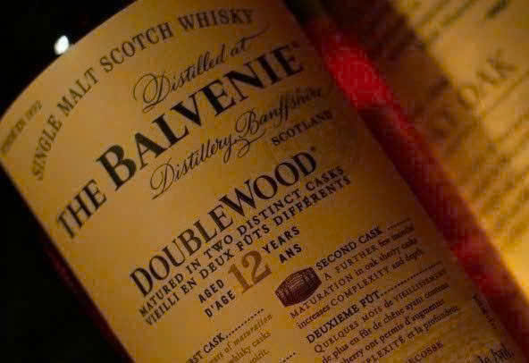 Nhan-hieu-Balvenie-Double-wood-40-do-700-ml