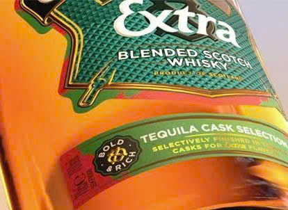 Nhan-hieu-Chivas-Extra-13-Teqila-Xanh-la