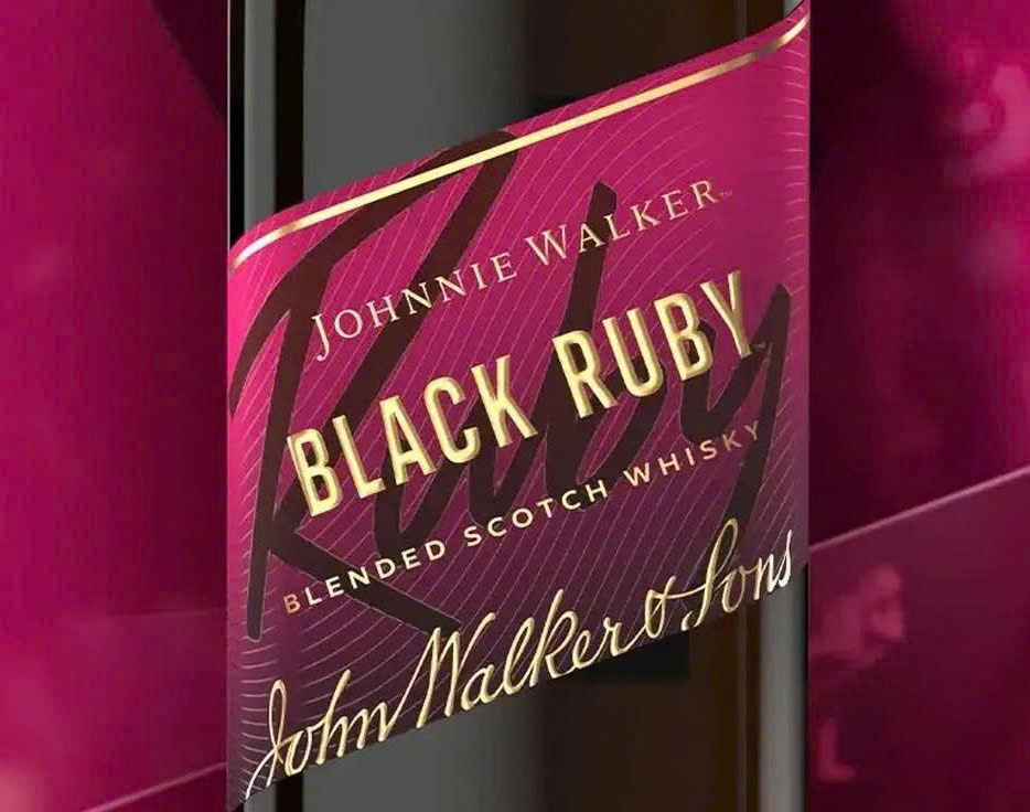 Nhan-hieu-Johnnie-Walker-Black-Rubi