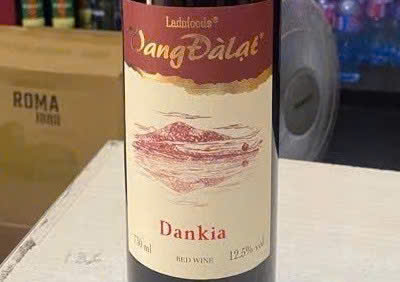 Nhan-hieu-vang-da-lat-dankia-Red-Wine