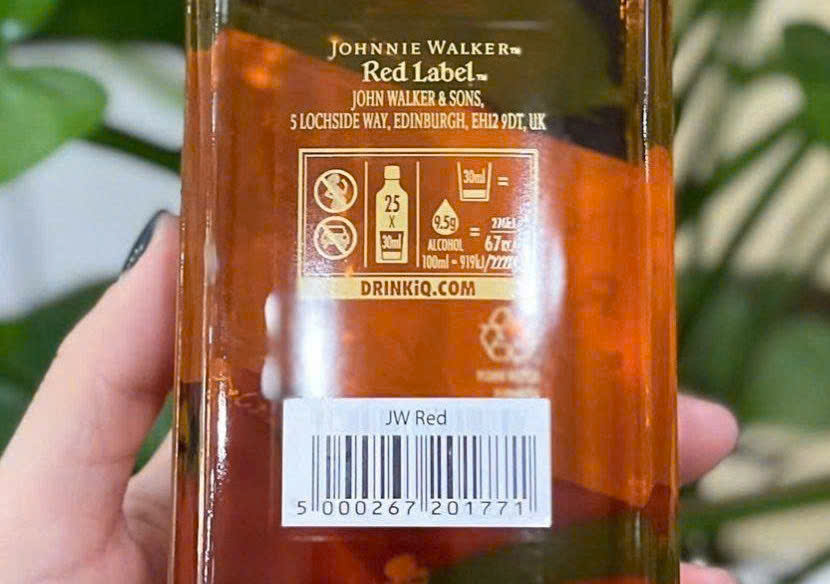 Nhan-phu-chai-JW-Red-Label