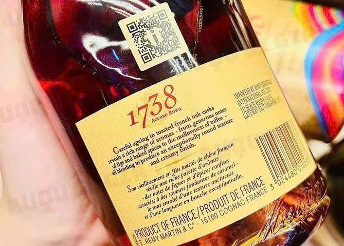 Nhan-sau-chai-remy-martin-1738-9