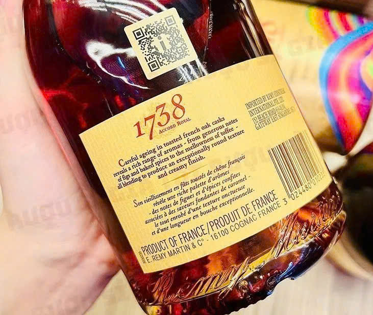Nhan-sau-chai-remy-martin-1738
