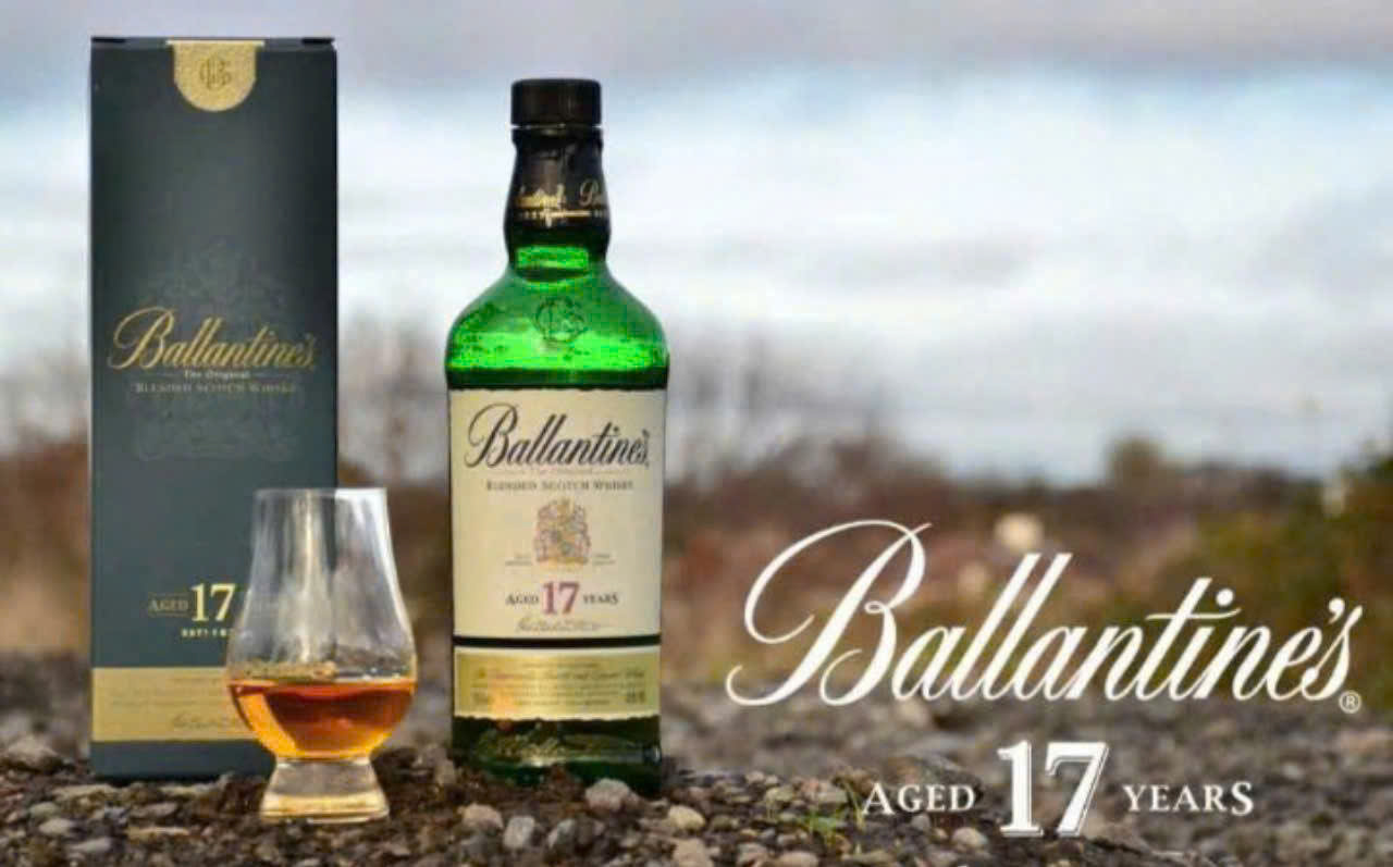 Quang-cao-Ballantines-17-nam