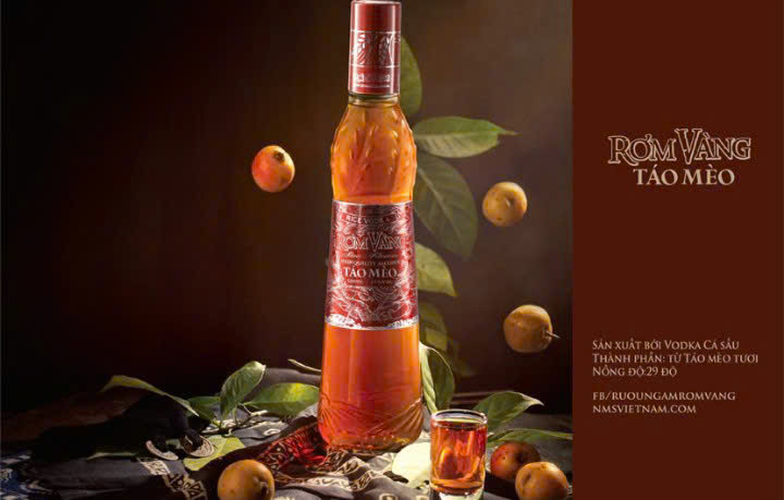 Ruou-tao-meo-rom-vang-Vodka-ca-sau-xanh