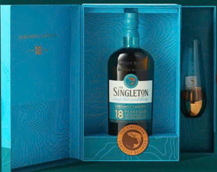 Singleton-18-hop-qua-2028-khi-mo-hop-qua