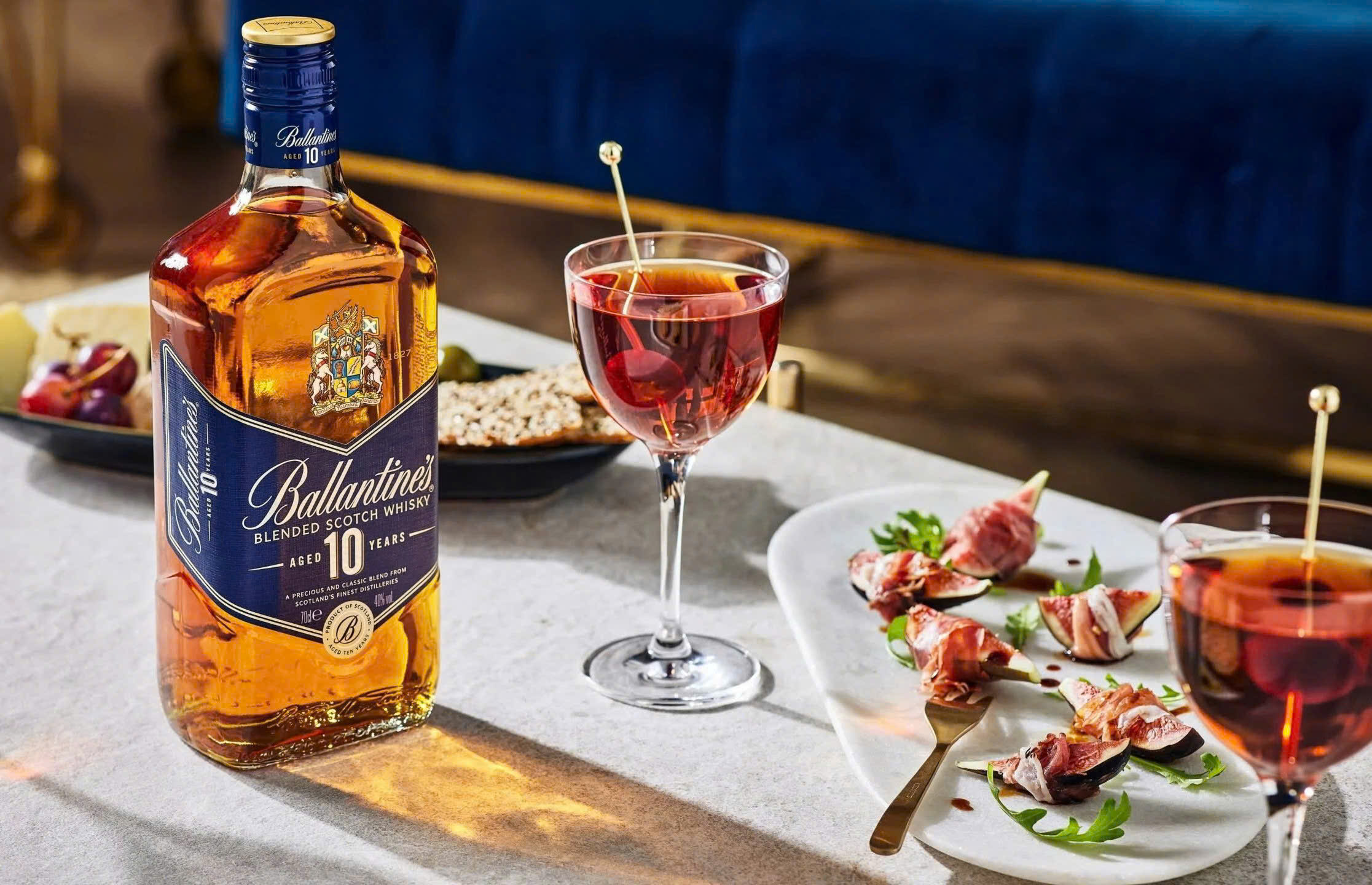 Thuong-thuc-Ballantines-10-nam