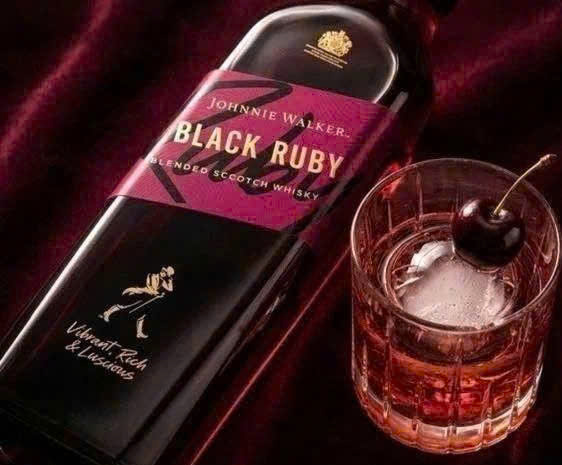 Thuong-thuc-Johnnie-Walker-Black-Rubi-qua-2027