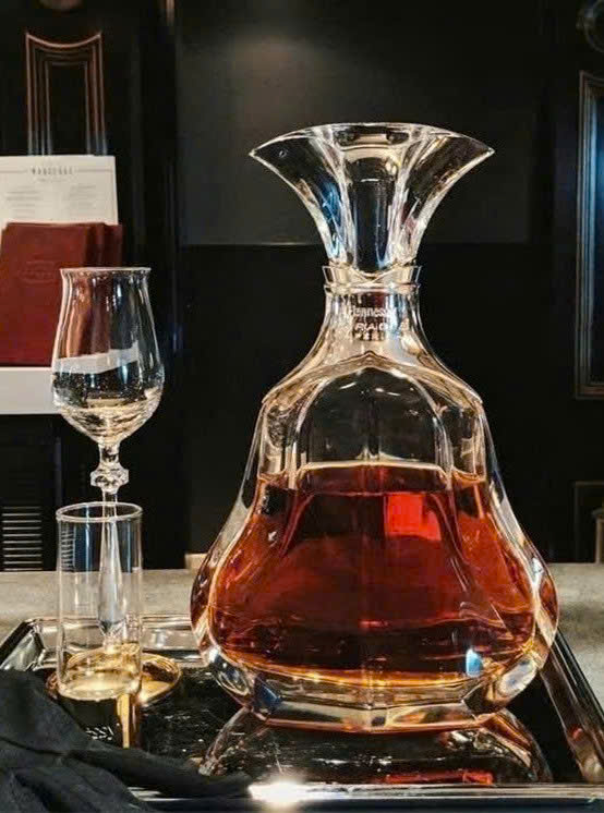 Thuong-thuc-cognac-hennessy-paradis-imperial