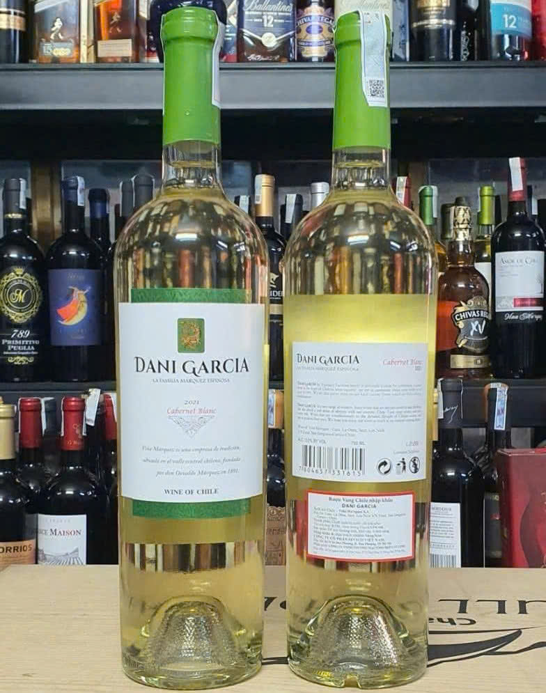 Trung-bay-Dani-Garcia-Sauvignon-Blanc-trang