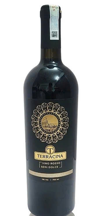 Trung-bay-Terracina-vino-rosso-semi-dolce