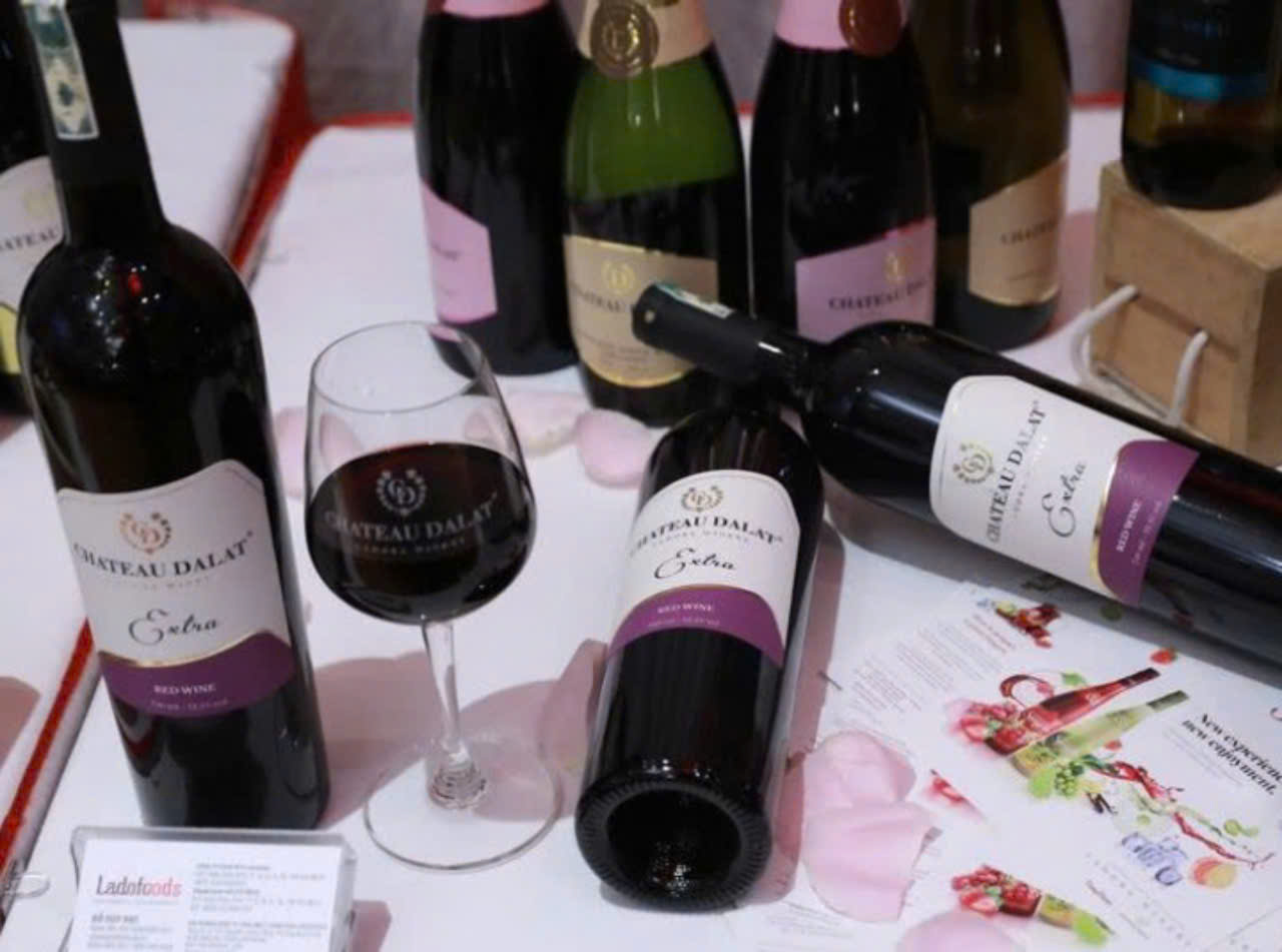 Trung-bay-chateau-dalat-extra-do-750-ml-97