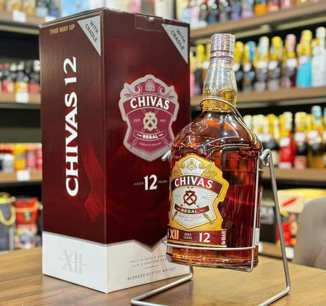 Trung-bay-chivas-12-4500-ml