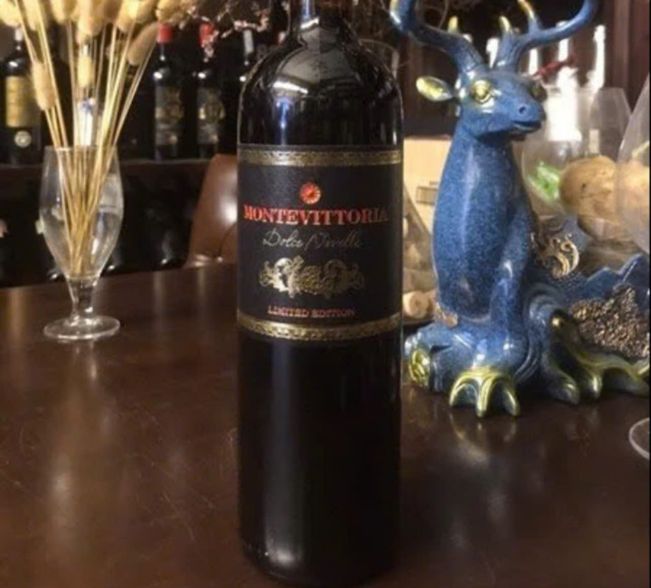 Trung-bay-montevittoria-ngot-750ml