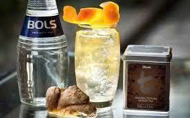 bols-triple-sec-cam-gia-re