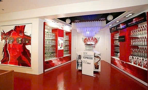 smirnoff do-trung-bay-mau